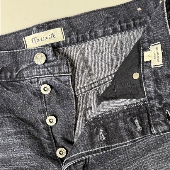 MADEWELL Relaxed Denim Shorts Black Fade Button Fly Raw Hem SZ 30 - Picture 4 of 7